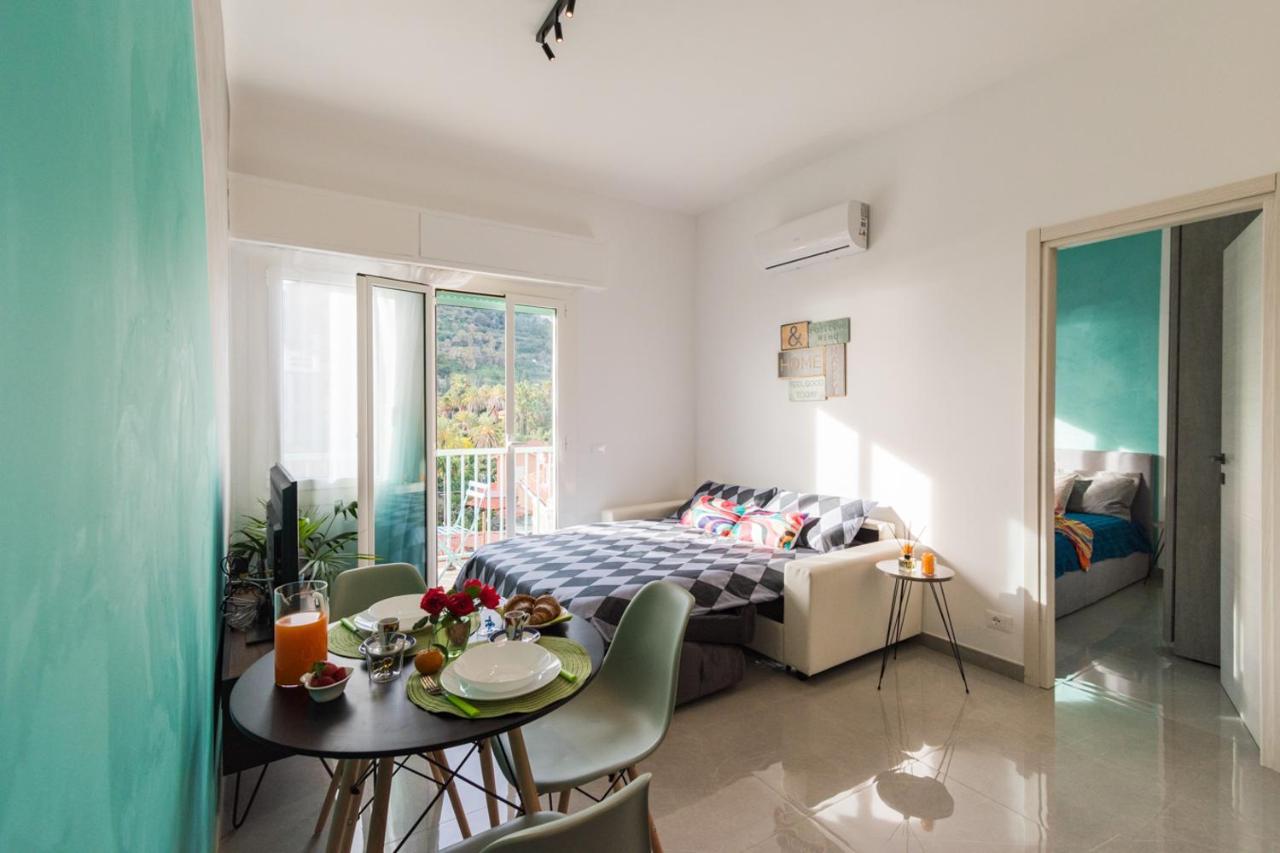 Casa Acqua Marina - 1 Min From The Sea, Wi-Fi & Air Conditioning, Sea View Balcony Bordighera Exterior photo